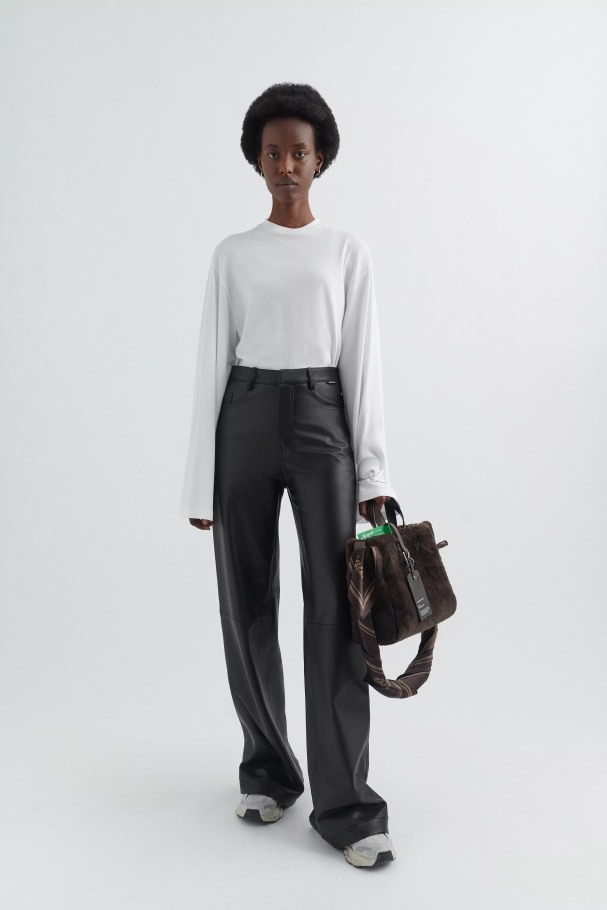 Lokal Langermet T-skjorte Axel Arigato Hvit