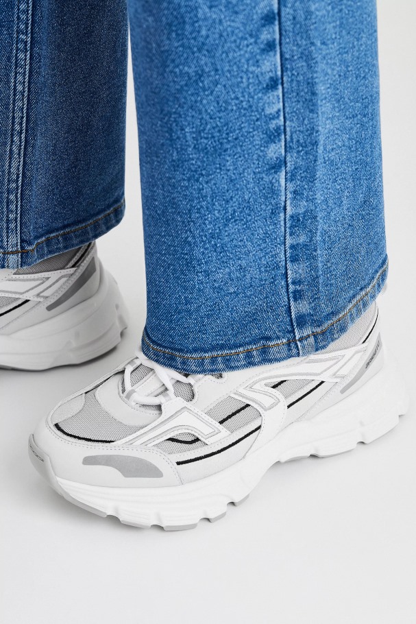 Maraton R-løype Hvit Axel Arigato