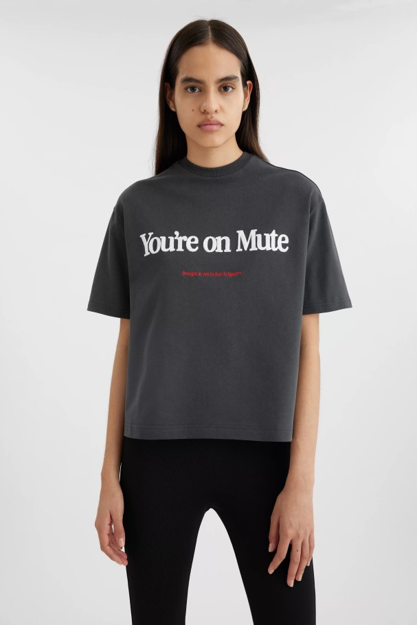 Stum T-skjorte Axel Arigato Falmet Svart