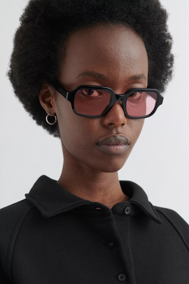 Axel Arigato Svart Rosa Nova Solbriller