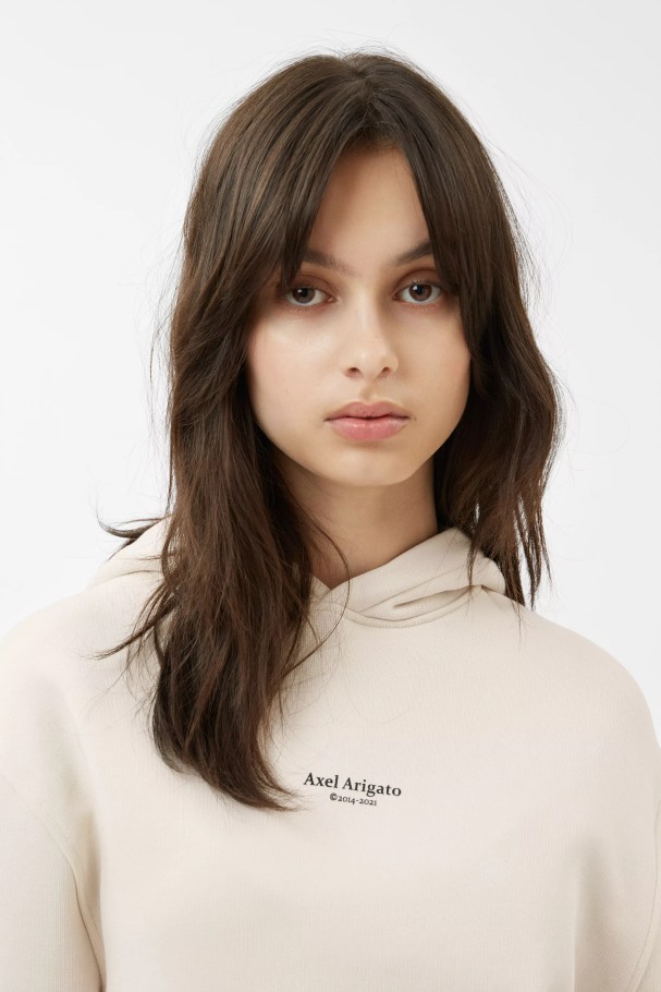 Focus Logo Hettegenser Axel Arigato Blek Beige