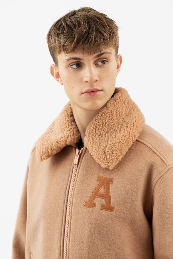 Ortega Bomberjakke Beige Skulder Arigato