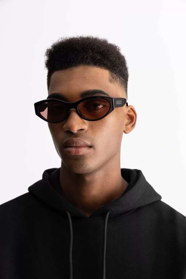 Axel Arigato Tonia Cat-eye Solbriller Svart Mørk Blush