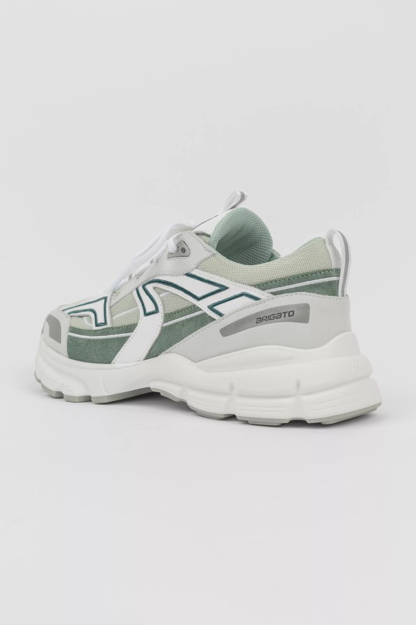 Maraton R-løype Støvete Salvie Axel Arigato