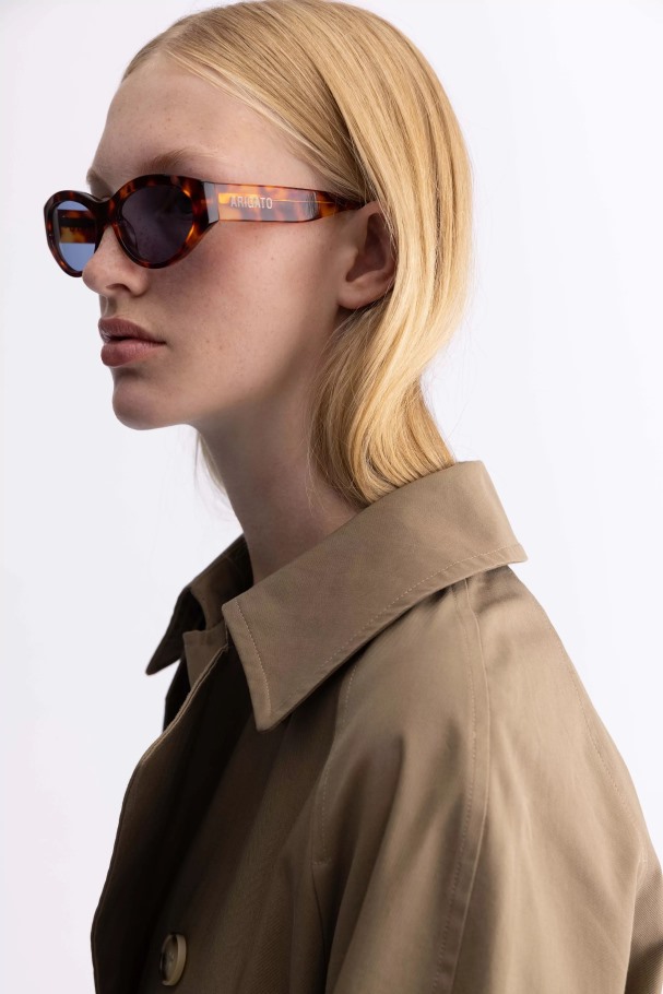 Axel Arigato Tortoise Lyseblå Tonia Cat-eye Solbriller