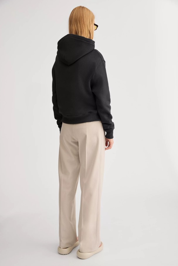 Focus Logo Hettegenser Svart Axel Arigato