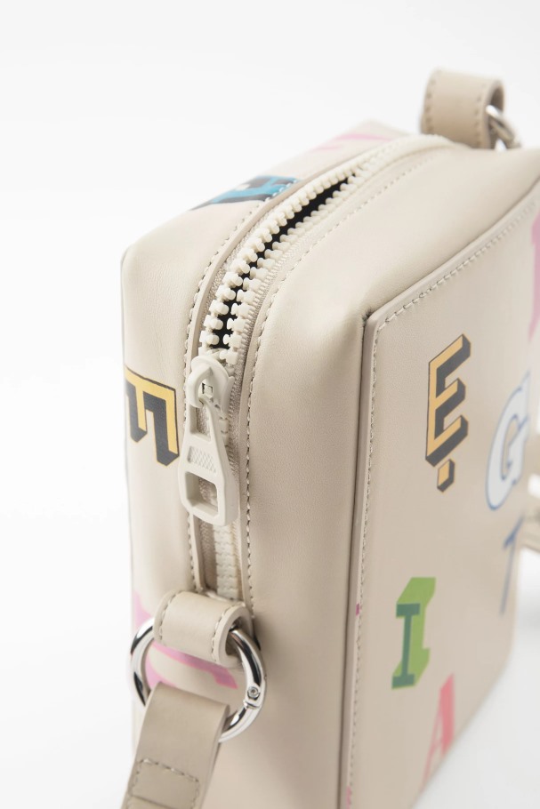 Kubisk Monogram Skinnveske Axel Arigato Blek Beige