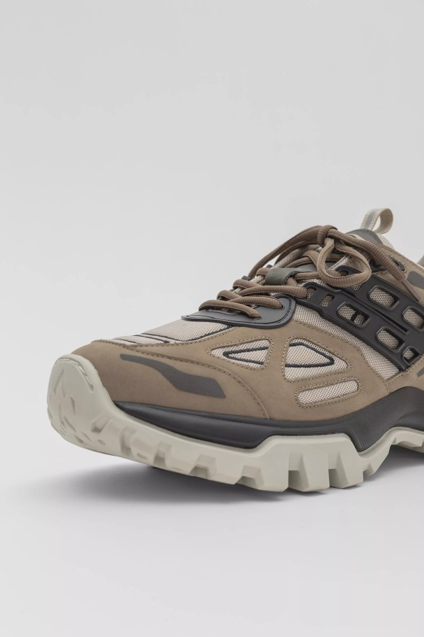 Marathon R-tic Sand Black Axel Arigato