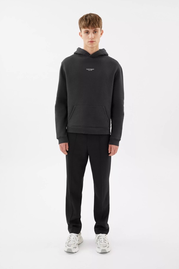 Focus Logo Hettegenser Falmet Svart Axel Arigato