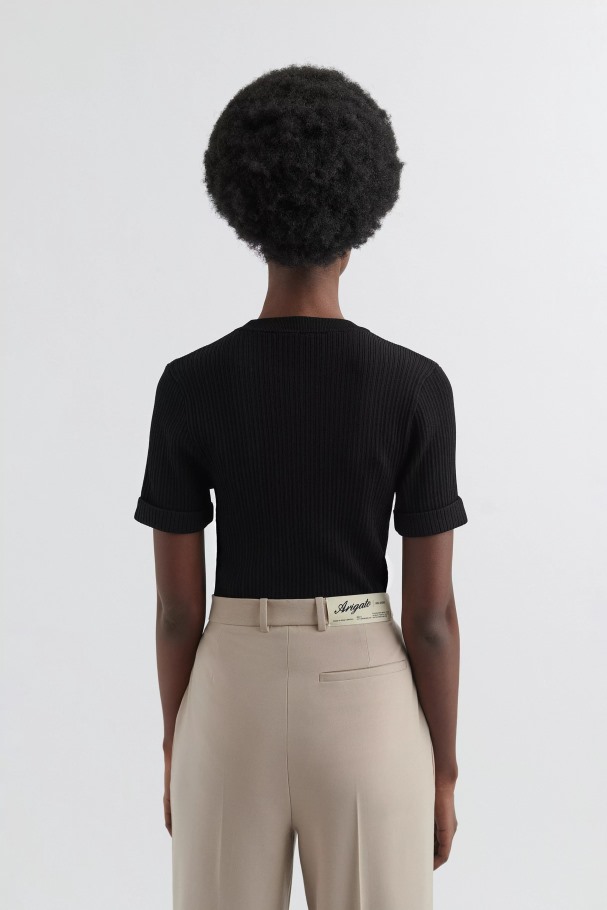 ærestrikket T-skjorte Axel Arigato Svart