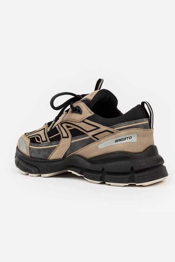 Maraton R-løype Sand Svart Axel Arigato