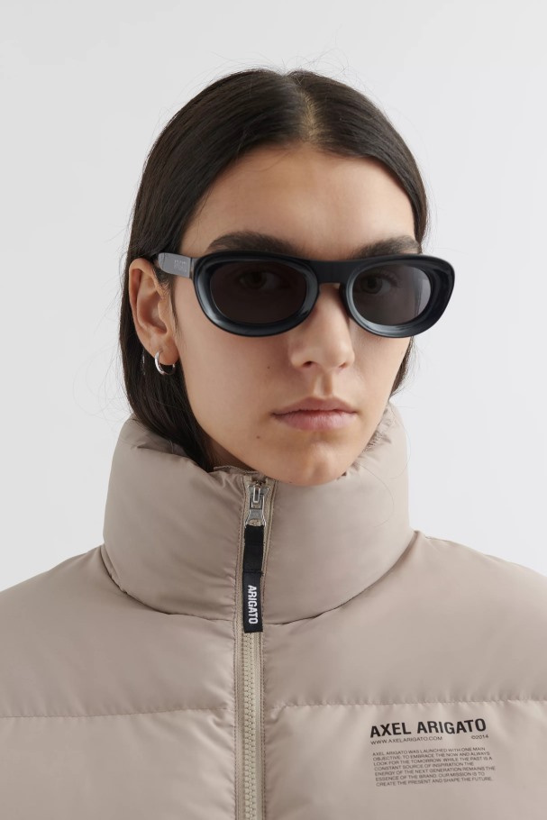 Axel Arigato Echo Solbriller Svart