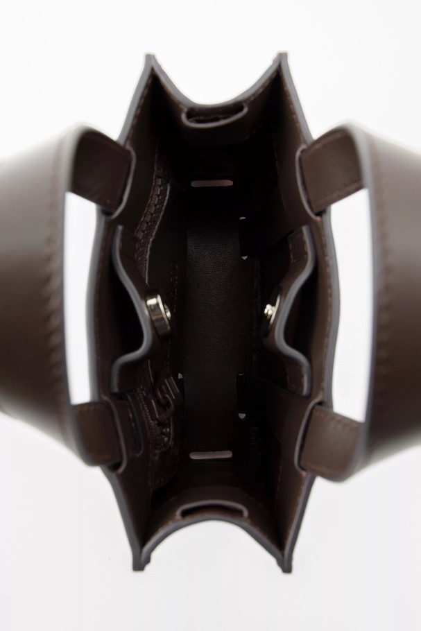 Egenskap Monogram Skinnveske Mørkebrun Axel Arigato