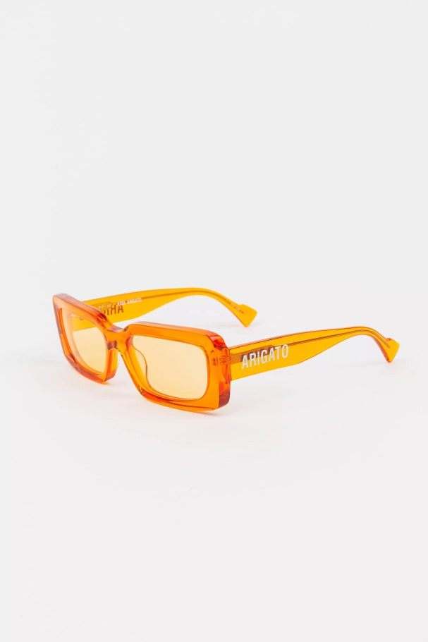arena_rektangulaere_solbriller_axel_arigato_oransje_mork_honning.jpg Arena Rektangulære Solbriller Axel Arigato Oransje Mørk Honning - Bilde 1