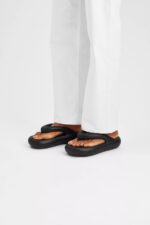 Axel Arigato Delta Sandal Off Black