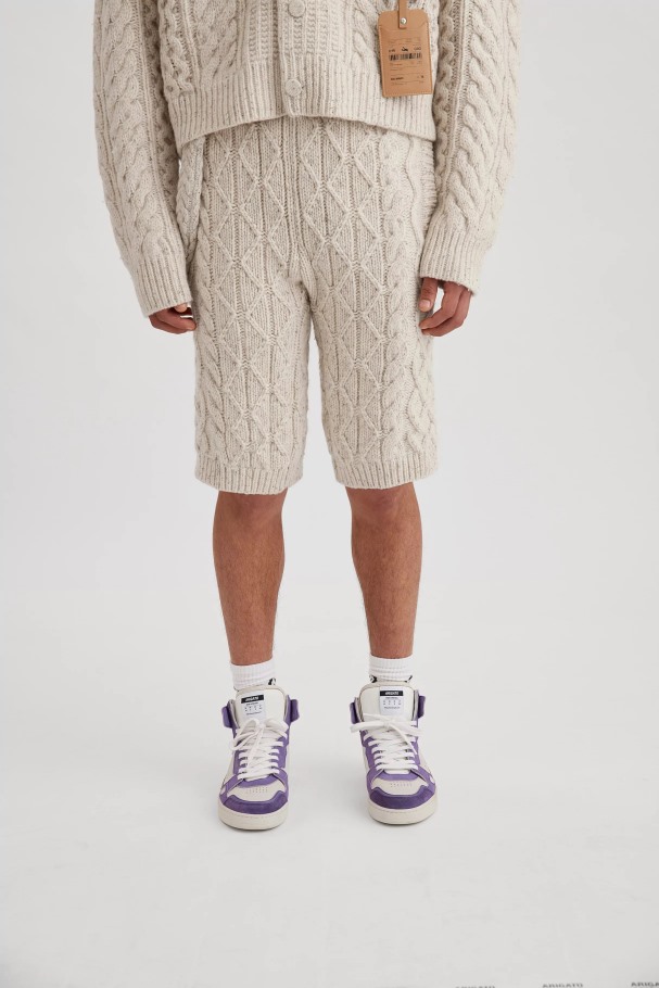 axel_arigato_ecru_naps_shorts.jpg Axel Arigato Ecru Naps Shorts - Bilde 1