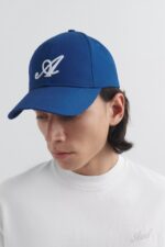 Axel Arigato Nautisk Blå Signaturhette - Bilde 3