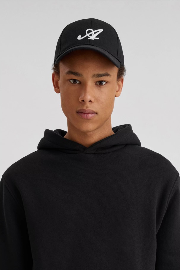 axel_arigato_signatur_cap_svart.jpg Axel Arigato Signatur Cap Svart - Bilde 1