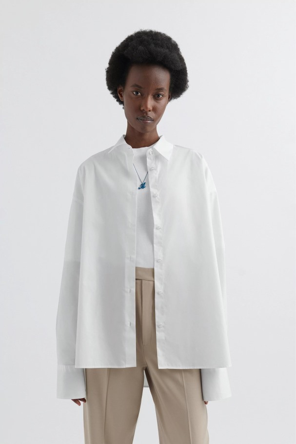 nettverk_oversized_skjorte_hvit_axel_arigato.jpg Nettverk Oversized Skjorte Hvit Axel Arigato - Bilde 1
