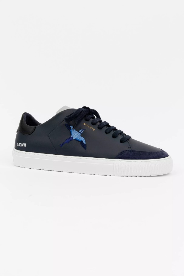 ren_90_triple_bee_bird_navy_axel_arigato.jpg Ren 90 Triple Bee Bird Navy Axel Arigato - Bilde 1
